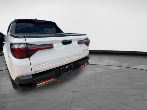 Certified 2023 Hyundai Santa Cruz Limited AWD/4WD image 9
