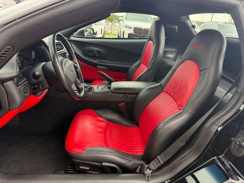 Used 2003 Chevrolet Corvette Z06 w/ Memory Package, 3 Drivers RWD image 10