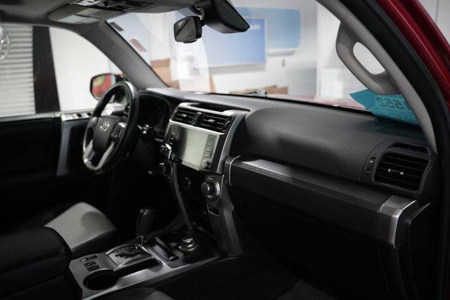 Used 2024 Toyota 4Runner SR5 Premium w/ Moonroof Package AWD/4WD image 22