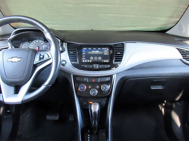 Used 2019 Chevrolet Trax Premier AWD/4WD image 21