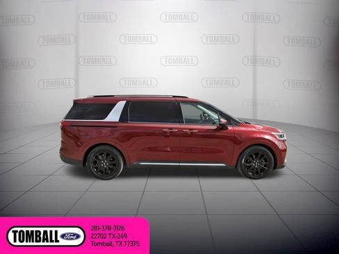 Used 2022 Kia Carnival SX FWD image 8