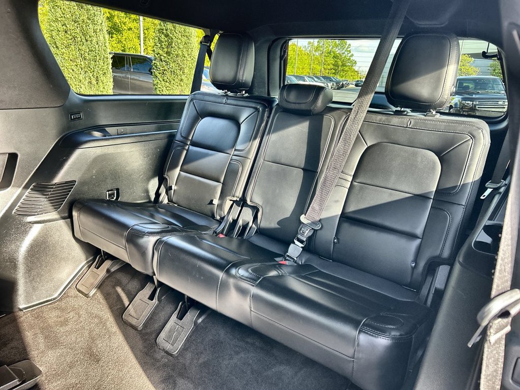 Used 2021 Lincoln Navigator L Reserve w/ Luxury Package AWD/4WD image 20