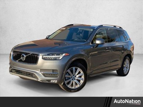 Used 2018 Volvo XC90 T5 Momentum w/ Convenience Package image 1
