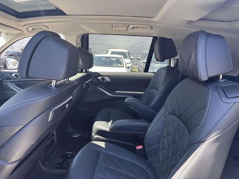 Used 2024 BMW X7 xDrive40i w/ Executive Package AWD/4WD image 13