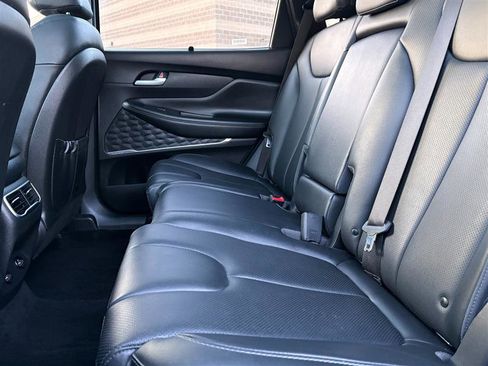 Used 2023 Hyundai Santa Fe SEL w/ Premium Package image 13