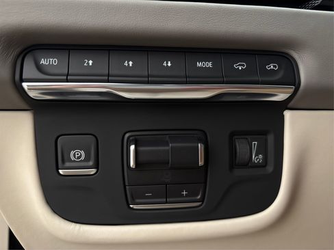 New 2025 Cadillac Escalade Sport Platinum image 19