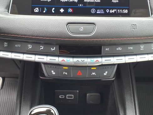 Used 2020 Cadillac XT4 Sport w/ Cold Weather Package image 8