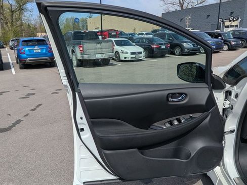 New 2025 Nissan Leaf SV Plus FWD image 37