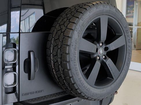 Used 2023 Land Rover Defender 110 Carpathian Edition AWD/4WD image 38