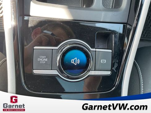 Certified 2025 Volkswagen Tiguan SEL R-Line AWD/4WD image 42