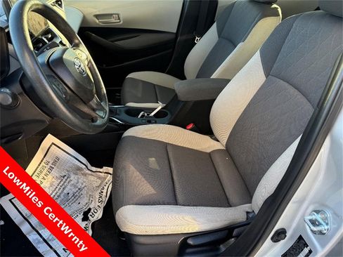 Used 2025 Toyota Corolla LE image 16