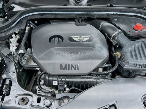 Used 2018 MINI Cooper 2-Door Hardtop image 31