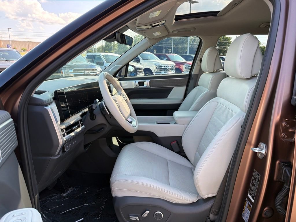 Used 2024 Hyundai Santa Fe Limited FWD image 11