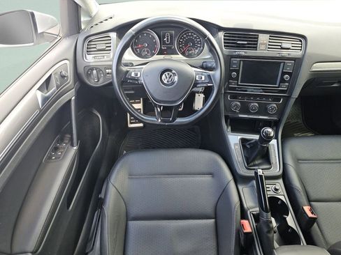 Used 2018 Volkswagen Golf Alltrack S AWD/4WD image 4