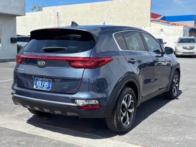 Used 2020 Kia Sportage LX FWD image 3