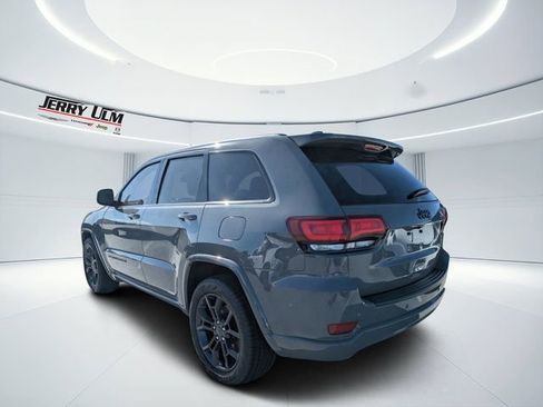 Used 2020 Jeep Grand Cherokee Altitude image 5