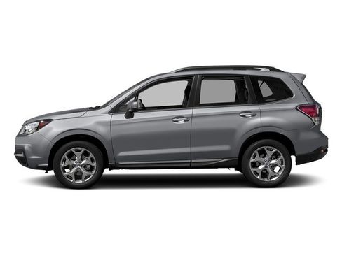 Used 2017 Subaru Forester 2.5i Touring image 3