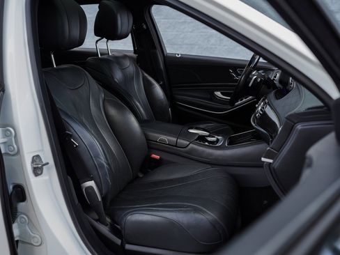 Used 2018 Mercedes-Benz S 560 Sedan w/ AMG Line Exterior image 24