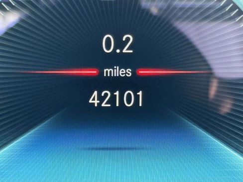 Used 2022 Mercedes-Benz AMG GT 43 image 32