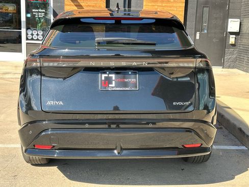 Used 2023 Nissan Ariya Evolve+ image 19