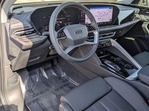 New 2025 Audi Q5 Premium Plus image 8