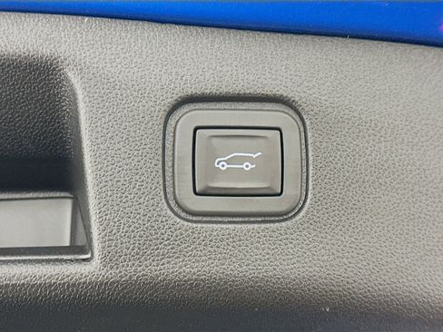 Used 2024 Chevrolet Blazer EV LT image 31