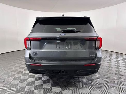Certified 2025 Ford Explorer ST-Line w/ ST-Line Street Pack AWD/4WD image 10