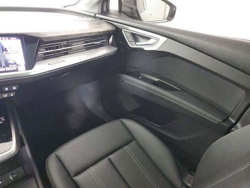 Certified 2024 Audi Q4 e-tron Premium image 51