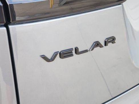New 2026 Land Rover Range Rover Velar Dynamic SE image 12