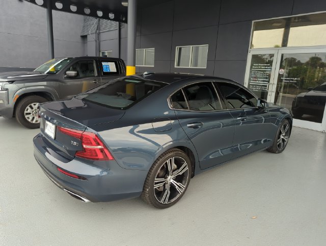 Used 2021 Volvo S60 T5 Inscription AWD/4WD image 2
