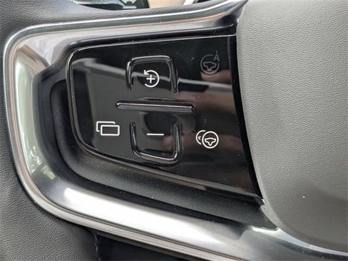 New 2025 Volvo EX90 Plus image 28