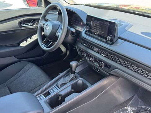 Certified 2025 Honda Accord SE image 10