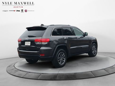 Used 2017 Jeep Grand Cherokee Limited w/ Luxury Group II image 16