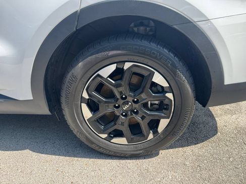 Used 2024 Kia Sorento S FWD image 28