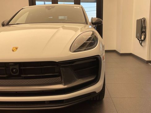 New 2026 Porsche Macan Turbo image 22
