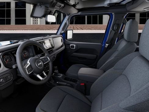 New 2025 Jeep Wrangler Unlimited Sahara AWD/4WD image 22