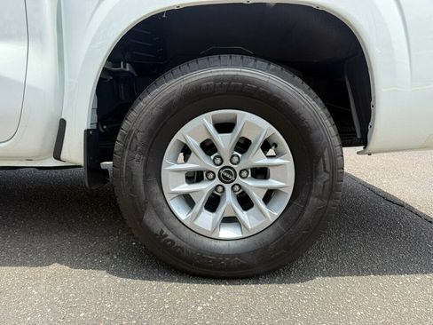 Used 2025 Nissan Frontier S RWD image 8