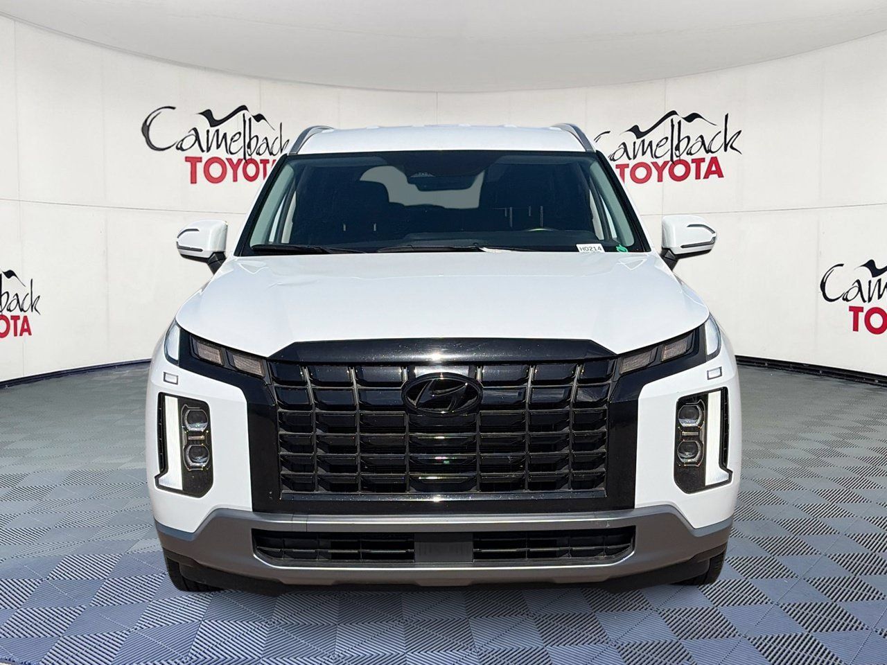 Used 2025 Hyundai Palisade SEL FWD image 2