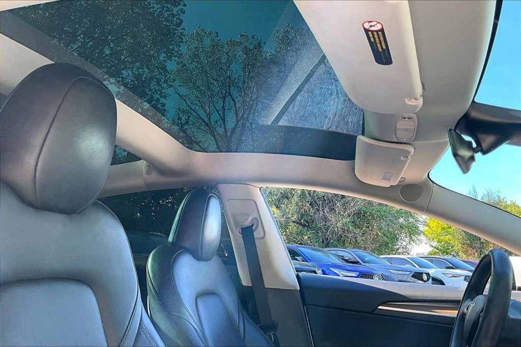 Used 2023 Tesla Model 3 Standard Range RWD image 21
