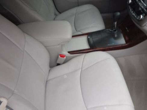 Used 2011 Toyota Avalon FWD image 26