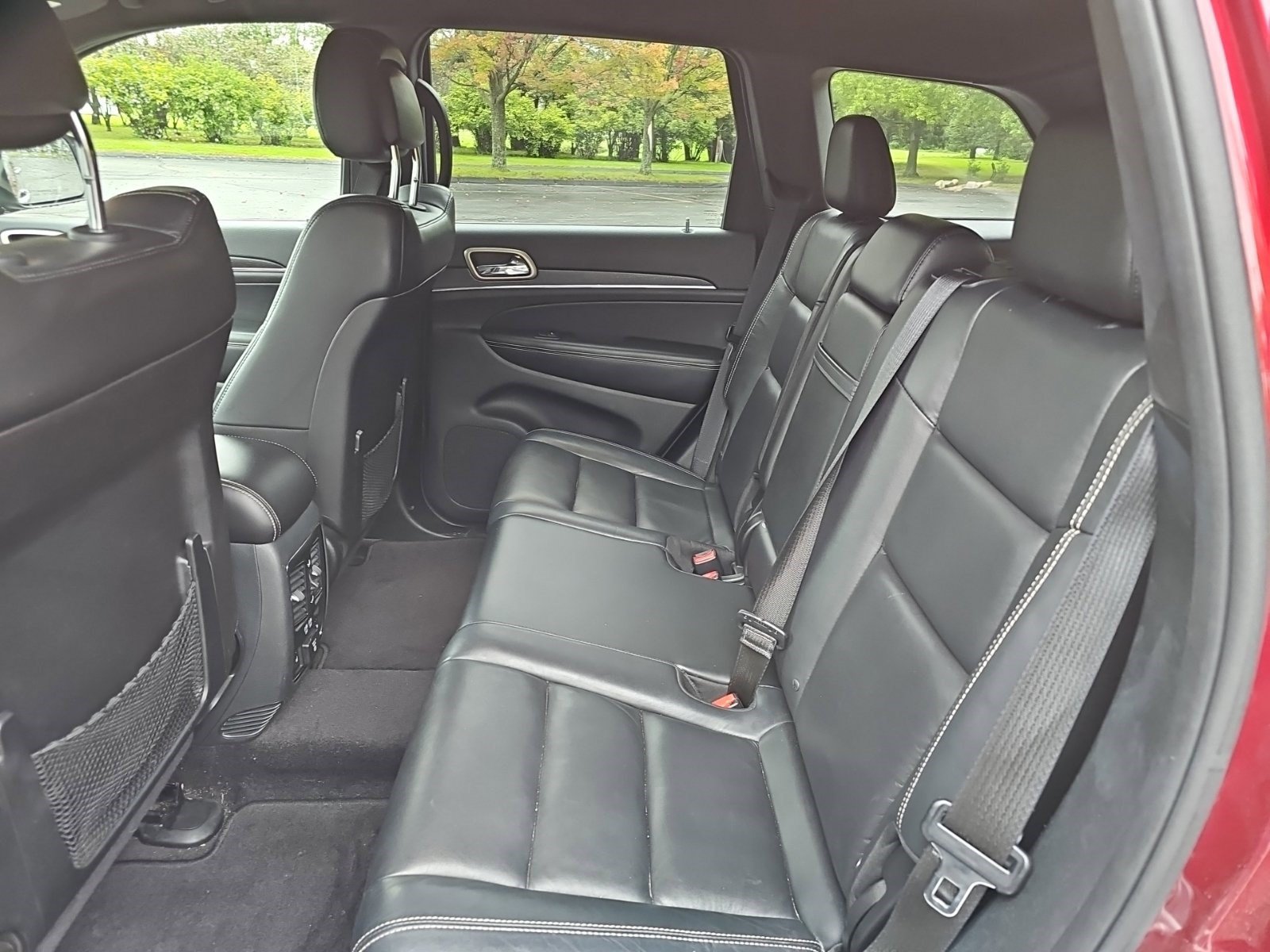 Used 2017 Jeep Grand Cherokee Limited w/ Trailer Tow Group IV AWD/4WD image 18