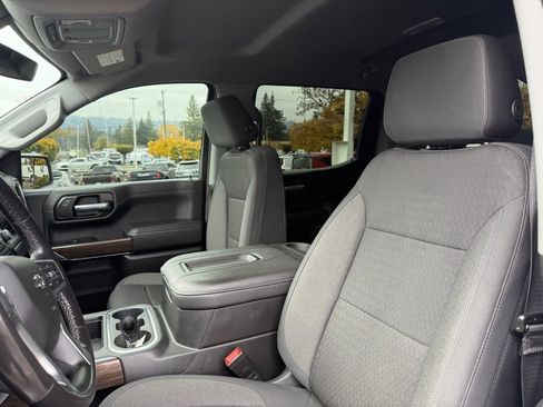 Used 2021 Chevrolet Silverado 1500 LT Trail Boss w/ LPO, Dark Essentials Package image 15