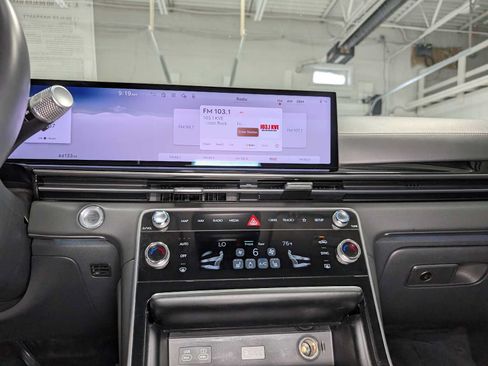 Used 2025 Genesis GV80 2.5T Standard AWD/4WD image 33