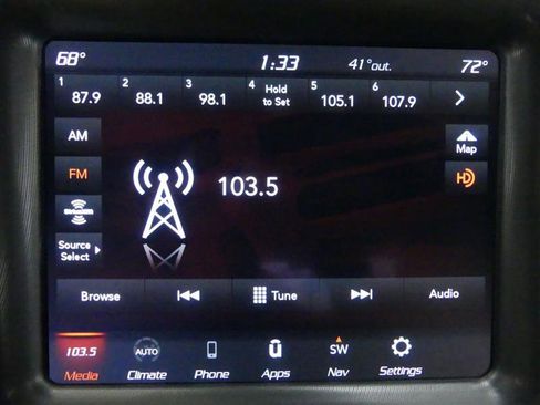 Used 2022 Dodge Challenger GT image 10