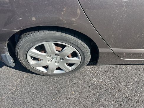 Used 2011 Honda Civic LX image 9