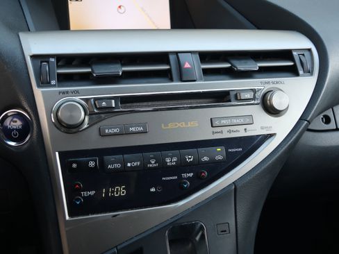 Used 2013 Lexus RX 450h AWD w/ Navigation Pkg image 26