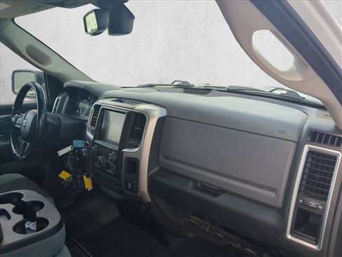 Used 2019 RAM 1500 Classic SLT w/ Luxury Group RWD image 19