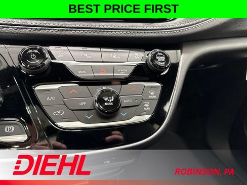 New 2027 Chrysler Pacifica Select w/ Family Tech Group FWD image 35