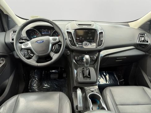Used 2014 Ford Escape Titanium w/ Equipment Group 401A FWD image 16