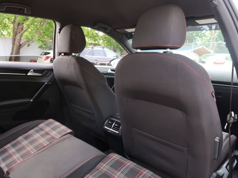 Used 2015 Volkswagen GTI S FWD image 27